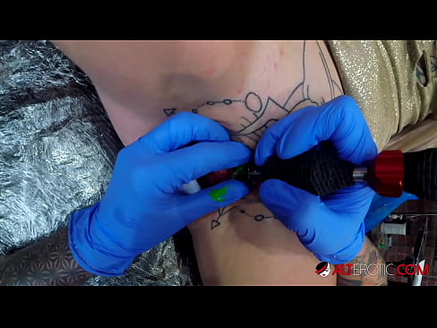 ❤️ Sully Savage oo aad u tattooed ayaa Kintirkeeda ku sawirtay tattoo ❤️❌  Galmo ﹏